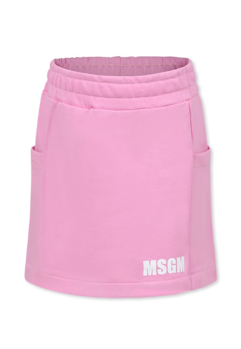Gonna sportiva rosa con vita elasticizzata, dotata di tasche laterali e di un logo bianco stampato sull'orlo. Texture liscia e design casual.