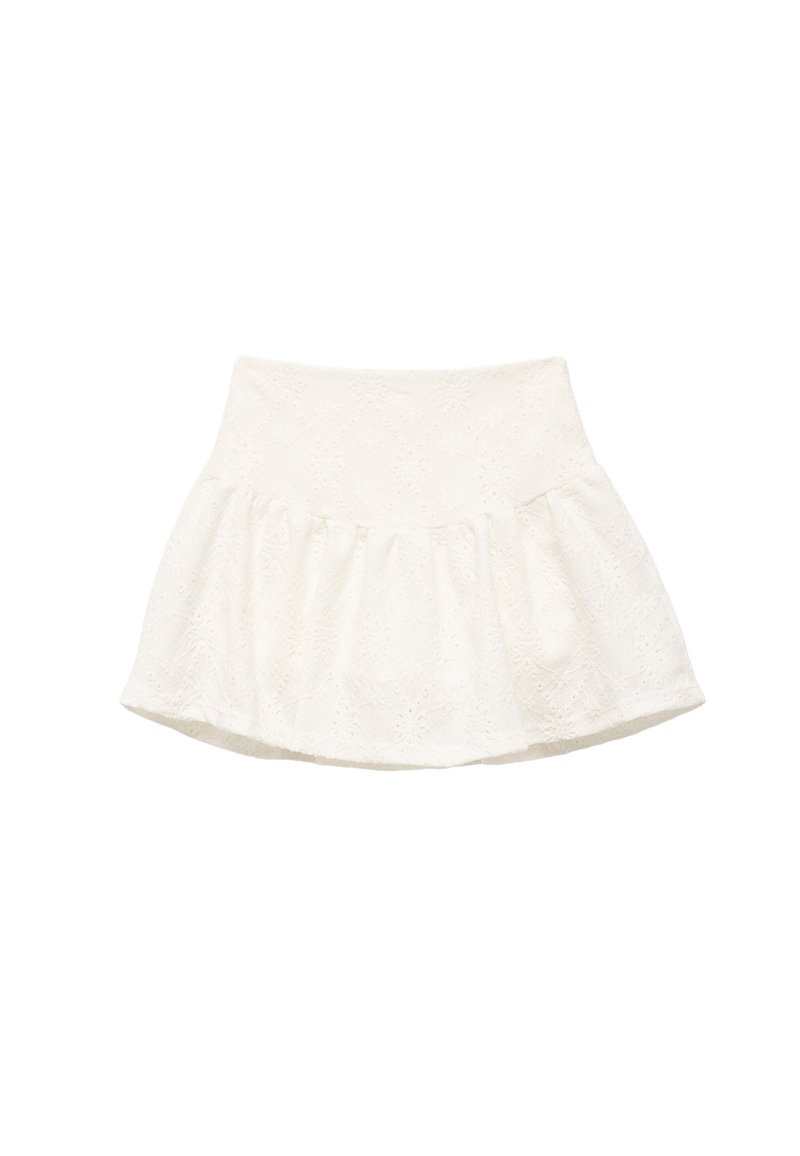 Witte flared rok van textuurstof met een decoratief patroon. Heeft een gladde tailleband en een gelaagde, gerimpelde zoom.