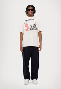 The Kooples Tricou cu imprimeu - ecru
