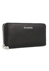 Portafoglio in pelle nera con finitura testurizzata, logo argentato "BOGNER" e chiusura a zip con hardware metallici sul tirante della zip.