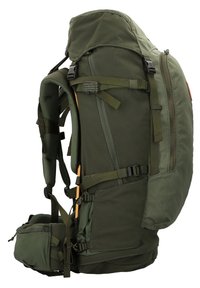 Mochila verde con un tejido resistente, múltiples correas, compartimentos con cremallera y un respaldo acolchado para mayor comodidad. Diseño notable de base plana.