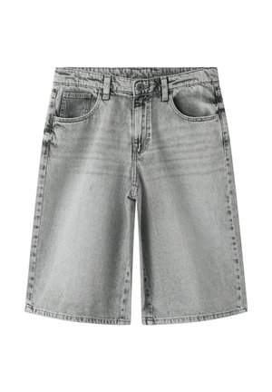 Pantaloncini di jeans grigio chiaro con bottone frontale, passanti per cintura e due tasche anteriori, mostrati su sfondo bianco.