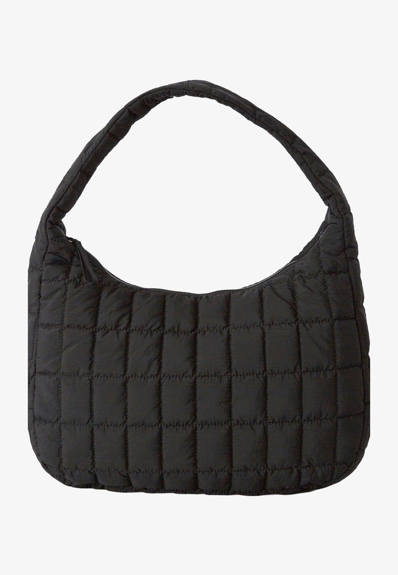 Borsa a tracolla nera trapuntata con forma arrotondata, trama imbottita e una singola tracolla. Presenta una chiusura con cerniera e motivo rettangolare.