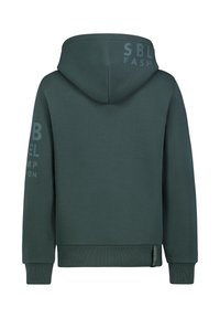 Donkergroene hoodie met een kangoeroe zak, ribbelmanchetten en -zoom. Voorzien van logo's in lichtblauw op de capuchon en mouwen. Zachte stoftextuur.