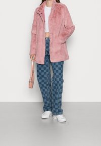 ONLY Vinterfrakke - light pink