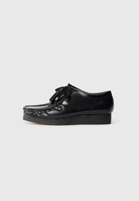 WALLABEE - Sapatos de atacadores - black