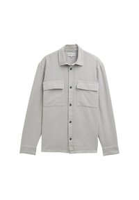 Hellgraues Denimhemd mit Kragen, vorderem Knopfverschluss, zwei Brusttaschen und langen Ärmeln. Verfügt über einen strukturierten Stoff und schwarze Knöpfe.
