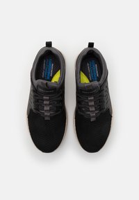 Skechers CROWDER COLTON - Sapatilhas - black/grey