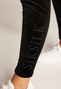 SIKSILK EMBROIDERED - Leggingsit - black