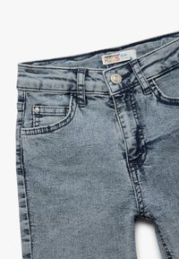 Koton Farkkushortsit - light blue denim