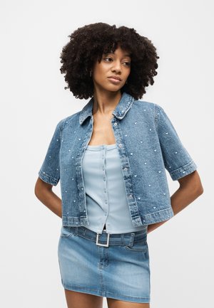 Vero Moda Blúzka so zapínaním na gombíky - medium blue denim aop heart