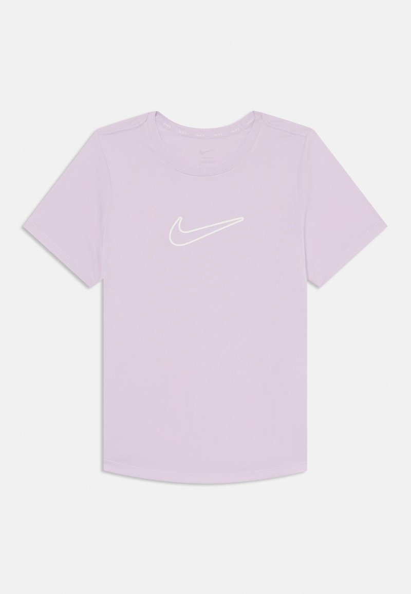 Heledad lilla Nike T-särk lühikeste varrukatega, ümar kaelus ja ees valge Nike swoosh logo. Sile puuvillane materjal.
