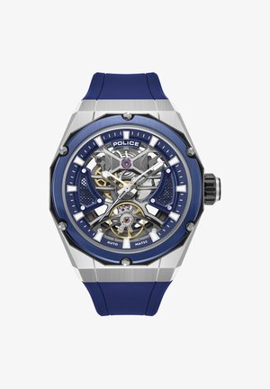 Orologio Police con cinturino in silicone blu, cassa in acciaio inossidabile e quadrante scheletrato con ingranaggi argentati e dorati, indici delle ore bianchi e logo.