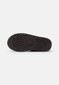 UGG NEUMEL - Enkelkaarsjes - burnt cedar