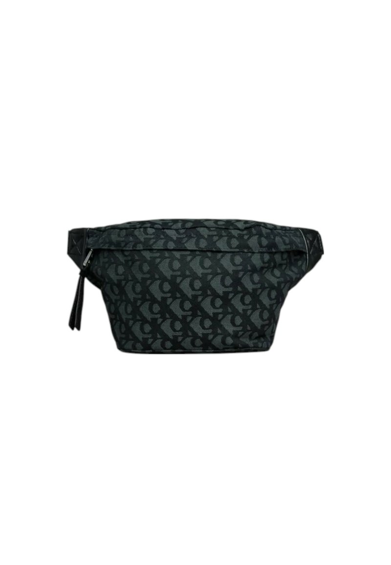 Borsa in tessuto nero con un motivo geometrico, chiusura con zip, tracolla regolabile e dettaglio con frange. Design robusto, forma compatta.