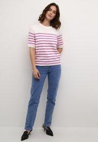 Kaffe LIZZA NARROW STRIPED   - Triko s potiskem - chalk rose violet