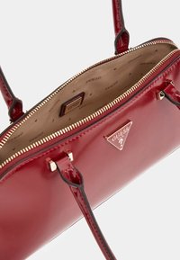 Guess ARNELA  - Borsa a mano - rot