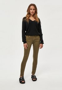 Desires DEGEISHA RIB V-PULLOVER - Pulover - black