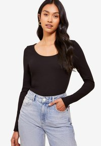 SCOOP NECK - Maglietta a manica lunga - black