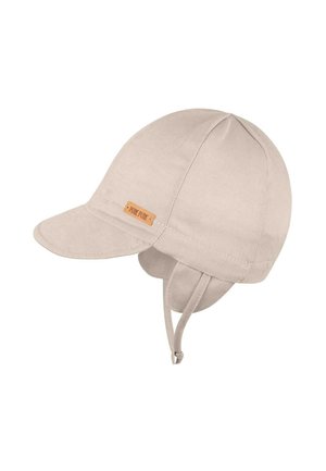 Beige weiche Baby-Mütze mit kleinem Schild, Ohrklappen und verstellbaren Kinnriemen, mit kleinem Leder-Label.