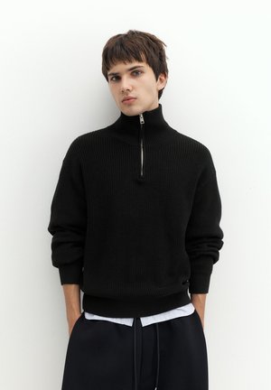 PULL&BEAR, BASIC HALF-ZIP - JUMPER - Pullover - black
