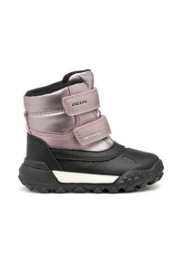 Botas impermeables Geox con una parte superior metálica rosa, parte inferior de goma negra, dos correas de velcro y una suela resistente para tracción.