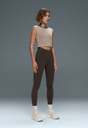 OYSHO, COMFORTLUX CONTRAST OVERLAY TANK TOP - Débardeur - light stone