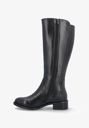 Bota de cuero negra hasta la rodilla con cremallera lateral, punta redondeada y tacón grueso. Presenta una textura suave y un diseño minimalista.