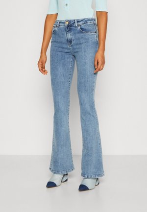 Pernera ancha - light-blue denim