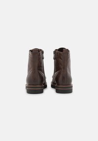 Marco Tozzi Nööritavad poolsaapad - cafe