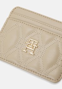 Tommy Hilfiger REFINED HOLDER - Maks - beige