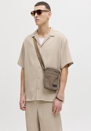 Jack & Jones, JJEHARRISON RESORT - Pluus - string