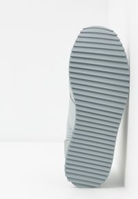 EA7 Emporio Armani LACES UNISEX - Sapatilhas - grey