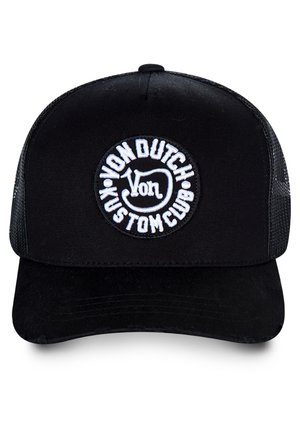 Casquette noire avec une couronne arrondie, des côtés en mesh et une visière plate. Présente un logo circulaire blanc avec l'inscription "VON DUTCH KUSTOM CLUB" en lettres grasses.