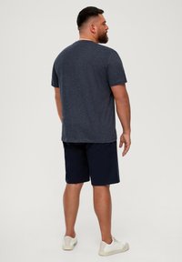 s.Oliver À IMPRIMÉ SUR LE DEVANT - T-shirt z nadrukiem