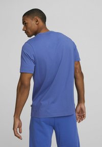Puma ESS COL LOGO - Marškinėliai su spaudiniu - royal sapphire
