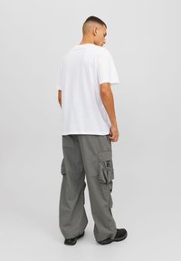 Jack & Jones CLASSIC TEE CREW NECK - Osnovna majica kratkih rukava - white