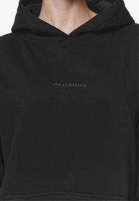 Pegador CLARITA - Camisola - black