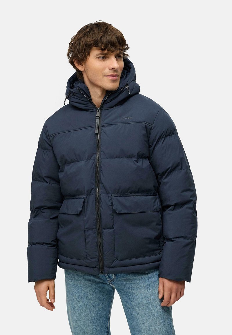Navyblå puffjacka med dragkedja, huva och två framfickor, med en quiltad textur och en lättviktsdesign.