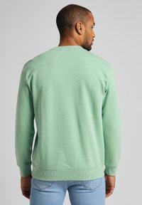 Lee PATCH CREW SWS - Camisola - mid visual cody