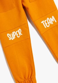 Koton JOGGER - Træningsbukser - orange
