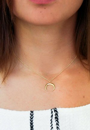 Moonset - Collar - color oro