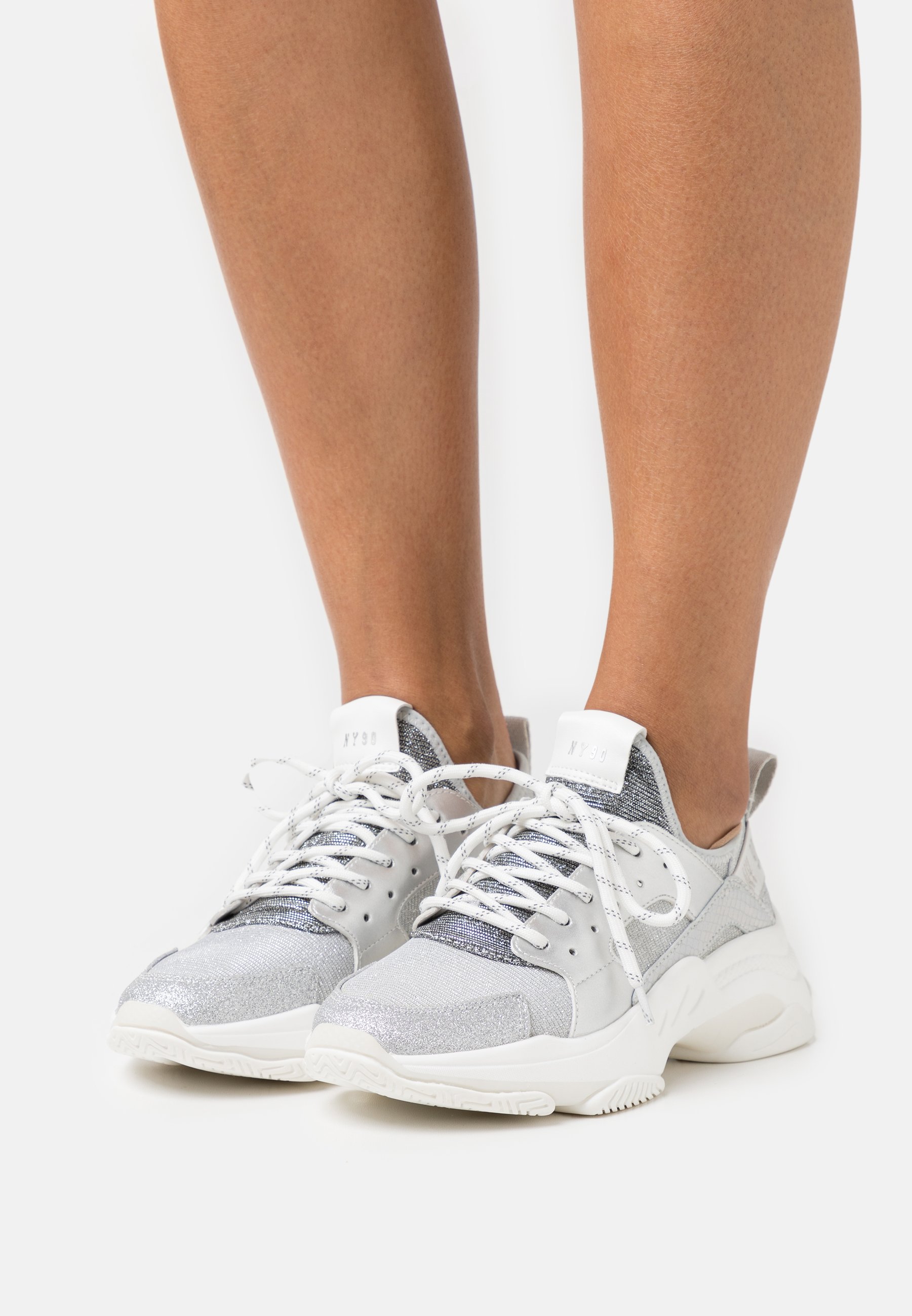steve madden ajax trainers