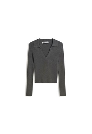 Donkergrijze geribbelde langemouwen shirt met ruime kraag en diepe V-hals, plat gelegd op een witte achtergrond.