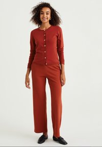 WE Fashion Treniņtērpa apakšdaļas - brown