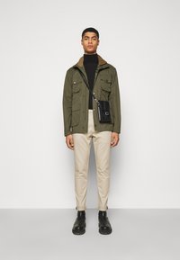 Barbour SANDERLING CASUAL - Summer jacket - fern