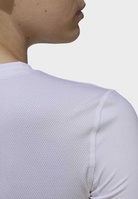 adidas Performance TECHFIT - Camiseta básica - white