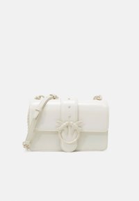 Unselected, white