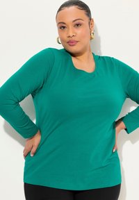 Ulla Popken COL ROND - Langarmshirt - classic emerald green