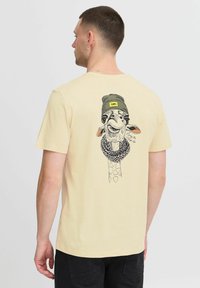Blend BHJACKSON - T-shirts med print - bleached sand